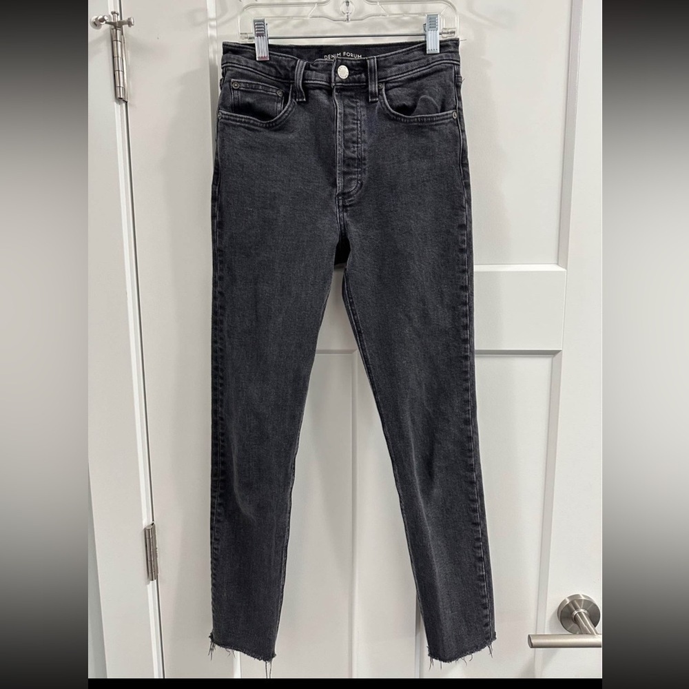 Aritzia Denim Forum “Yoko High Rise Slim” 26